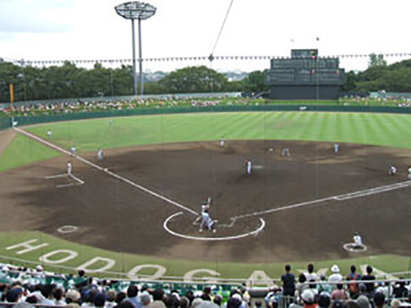 サーティーフォー保土ケ谷球場