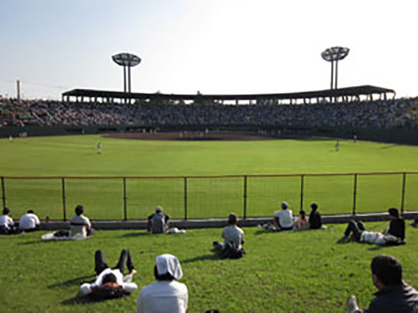 サーティーフォー保土ケ谷球場