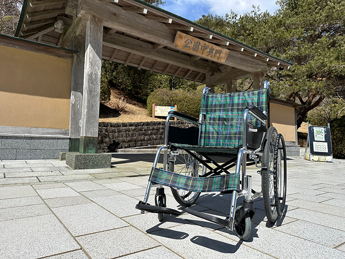 駐車場車椅子