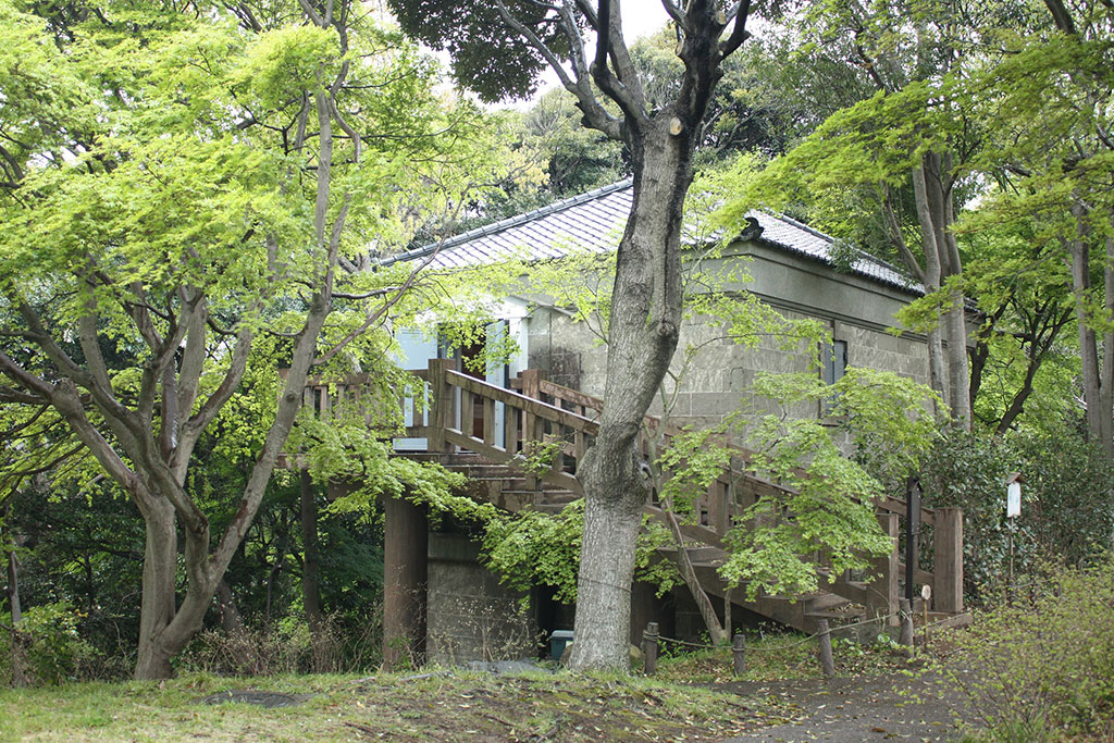 吉田茂銅像